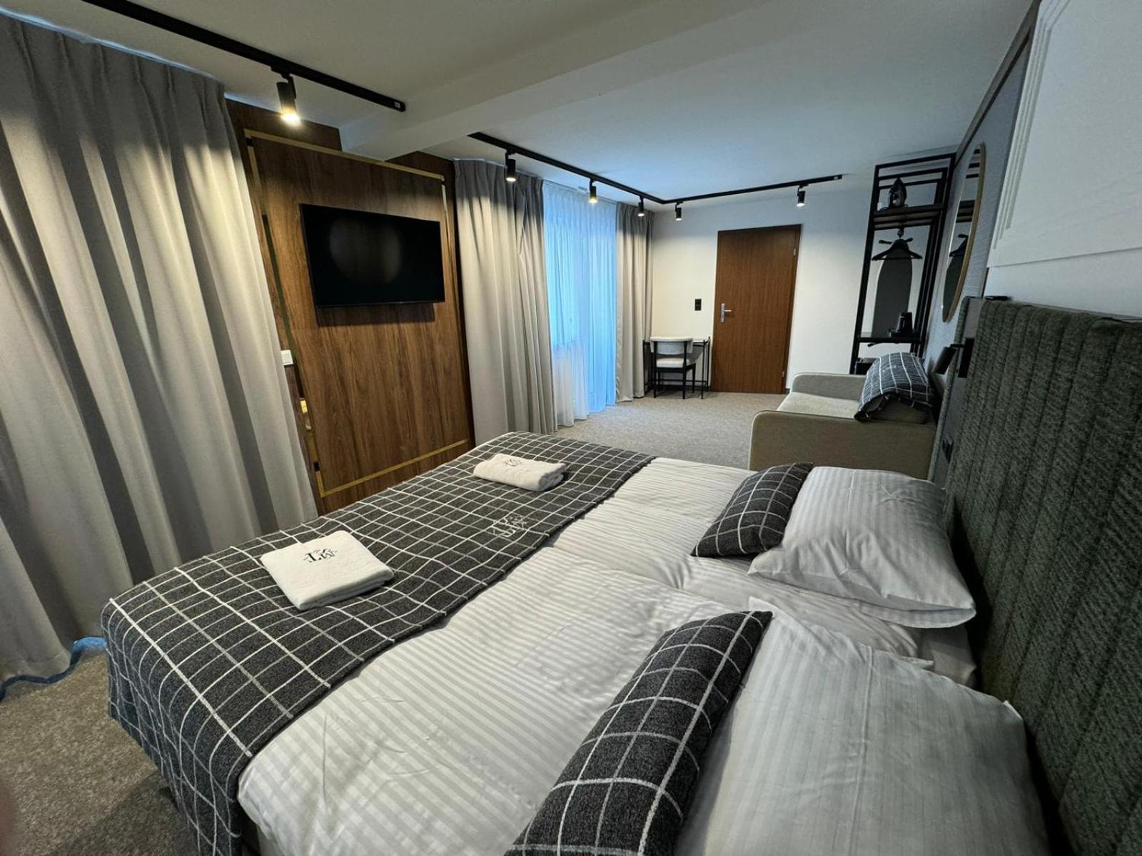 Gemunden am Main Main Spessart Terrasse Hotel & Restaurant חדר תמונה